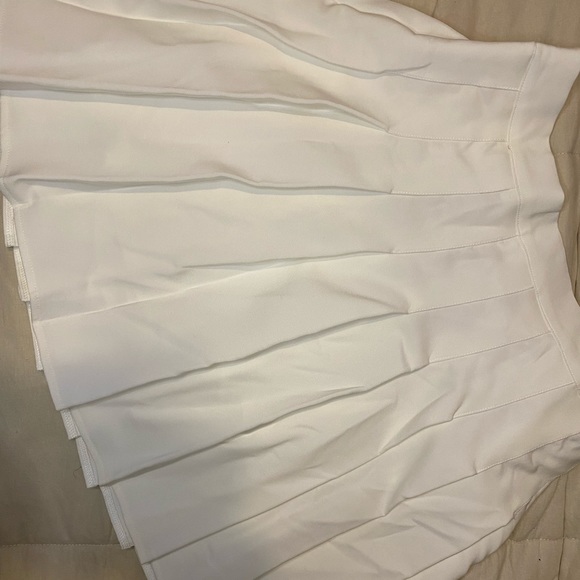 Never worn before tennis skirt with built in short - Picture 2 of 2